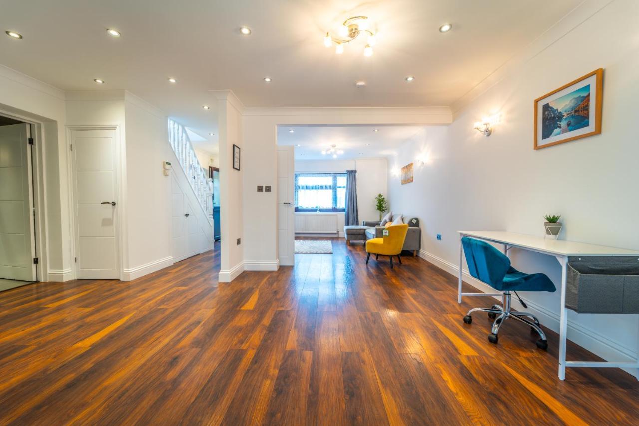 Modern Spacious 4 Bed Hayes Home With Free Parking Exteriér fotografie