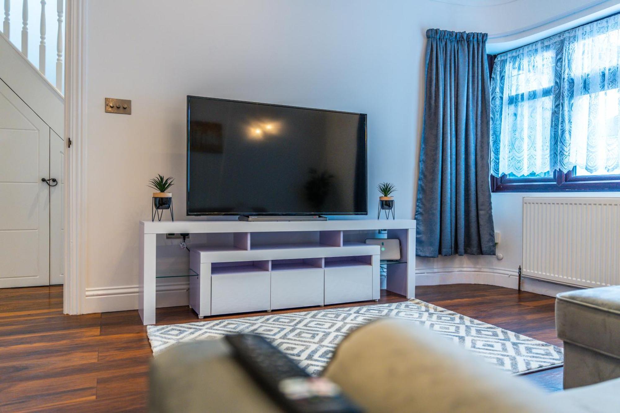 Modern Spacious 4 Bed Hayes Home With Free Parking Exteriér fotografie
